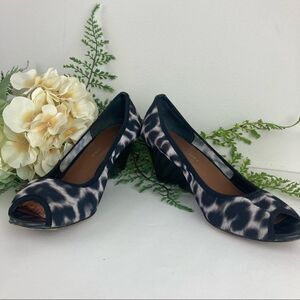 DONALD PLINER wedge heel